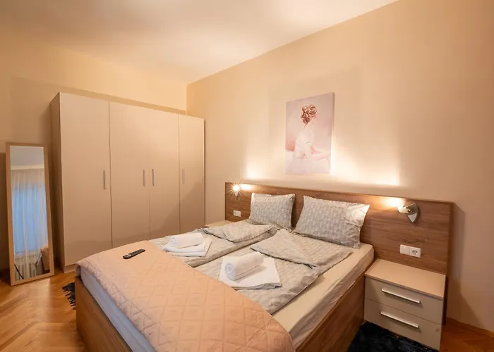 Ndk Garden At Vitosha Blvd Absolutely Center With Free Parking דירה *