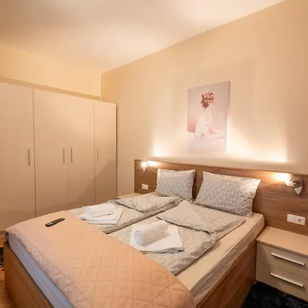 Ndk Garden At Vitosha Blvd Absolutely Center With Free Parking Apartment *